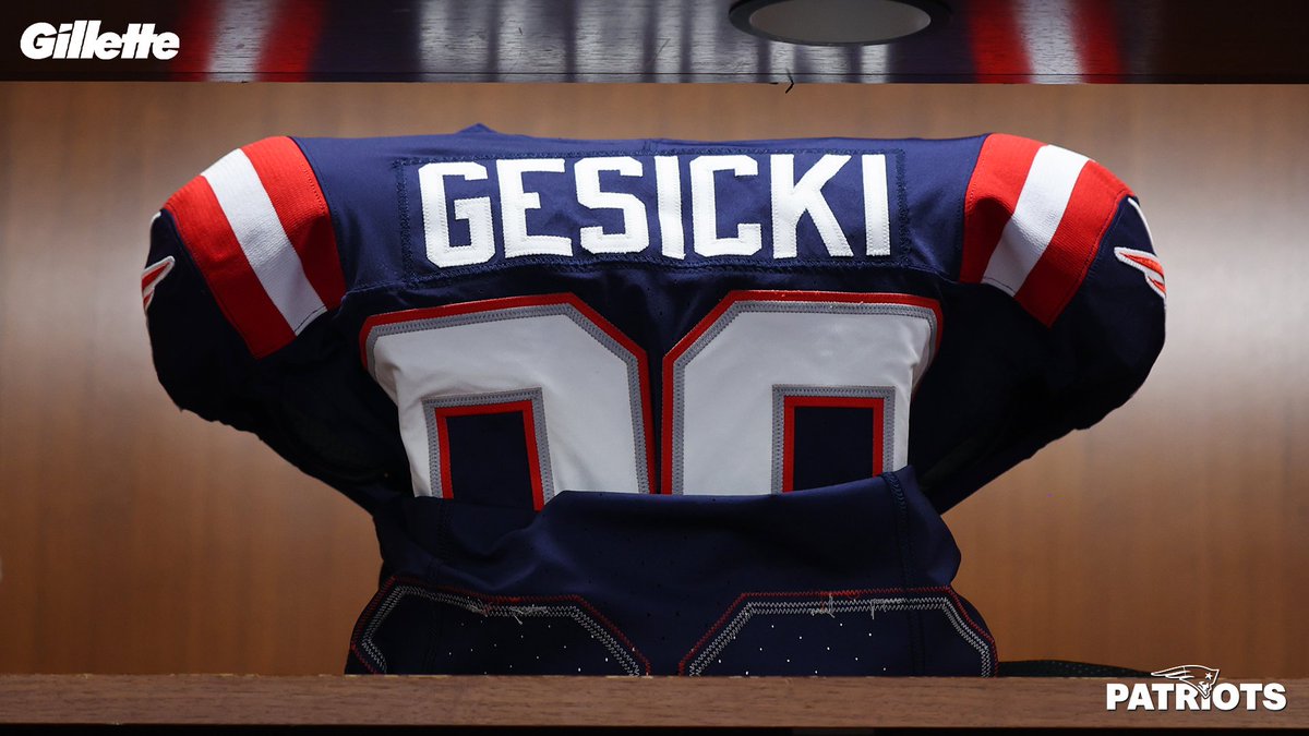 Patriots's tweet photo. Preseason navy.

📸: https://t.co/VCljXC9wyB https://t.co/FVH1P0oQnu