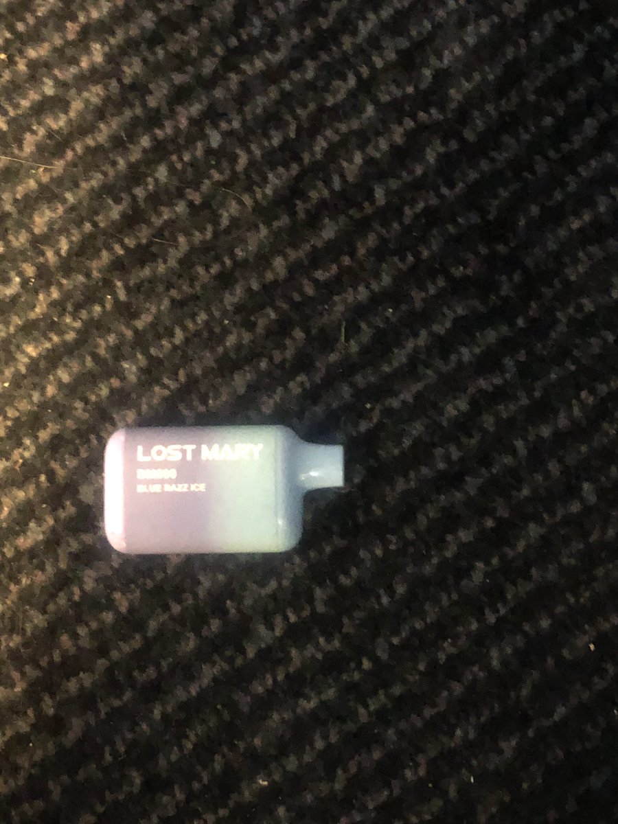 Lost Mary here seems to have lost her way to the litter bin. Do vapers think they are exempt? #banvapes #KeepBritainTidy 🤮