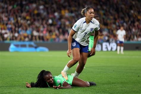 BaronessBruck's tweet photo. @Gloomozee @DeyPoks #NotRacism #OKThen #MoveAlong  #Sportsmanship #NoCommentaryNeeded #SoSweet #GoLionesses‼️⚽️🏆 https://t.co/tpwl0BZOg7
