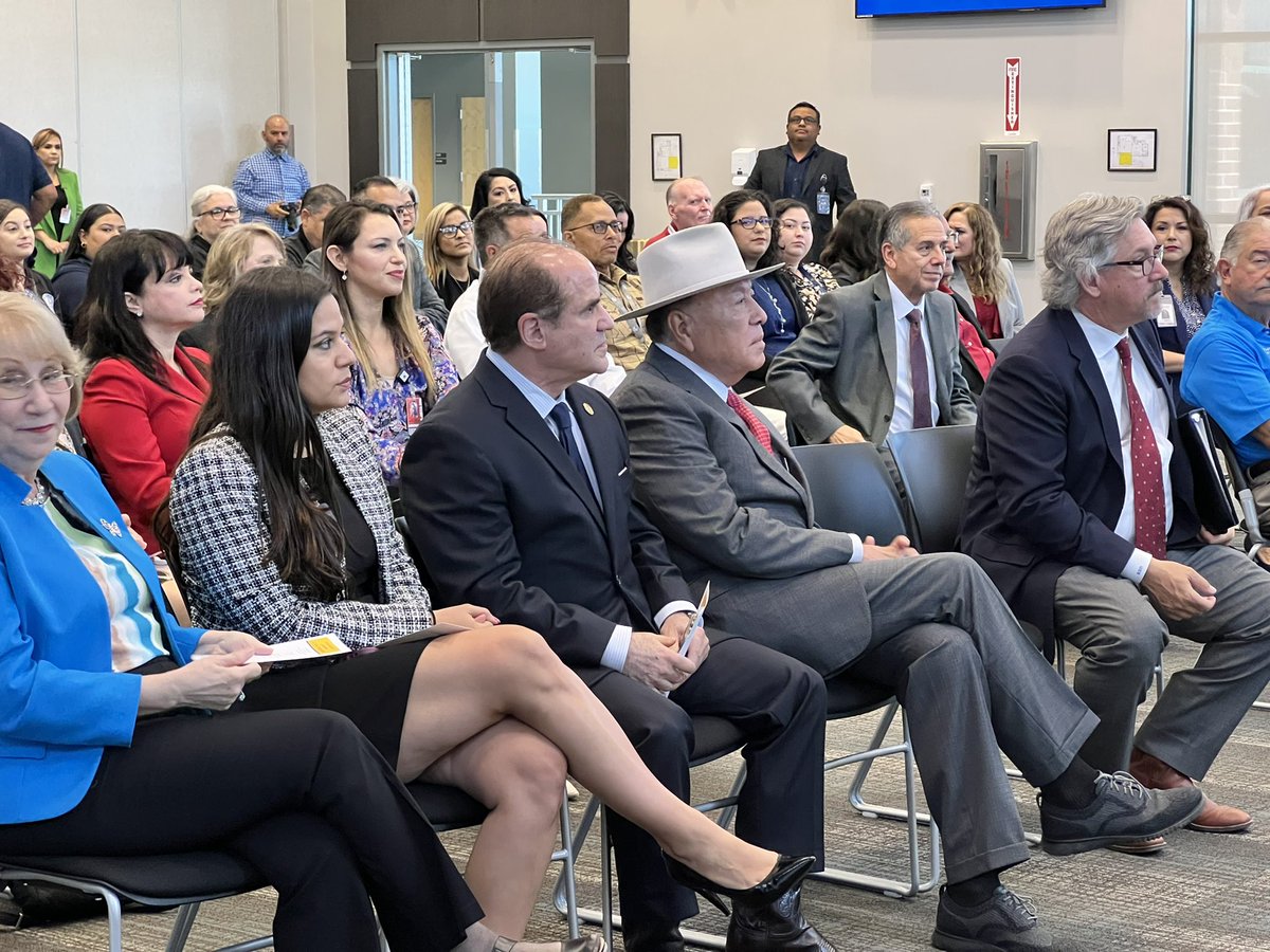 stcjaguars's tweet photo. STC and three partnering school districts were presented with @TXWorkforce JET grants totaling $4.8M for training in health care, welding, machining, automotive services and networking.
#STCpartners #STCtrained #STCpride https://t.co/fky5dYJs0X