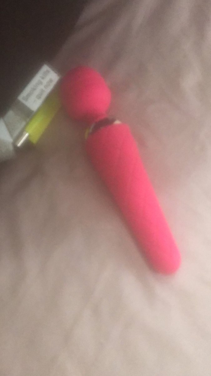 UKCARAROSE's tweet photo. Entertain myself. 
Would be better if had a tongue n a big thick cock in my tight pink pussy 🐱👅💦😈😈 
#liverpool #escort  #needabigdick https://t.co/jCNASx5J2r