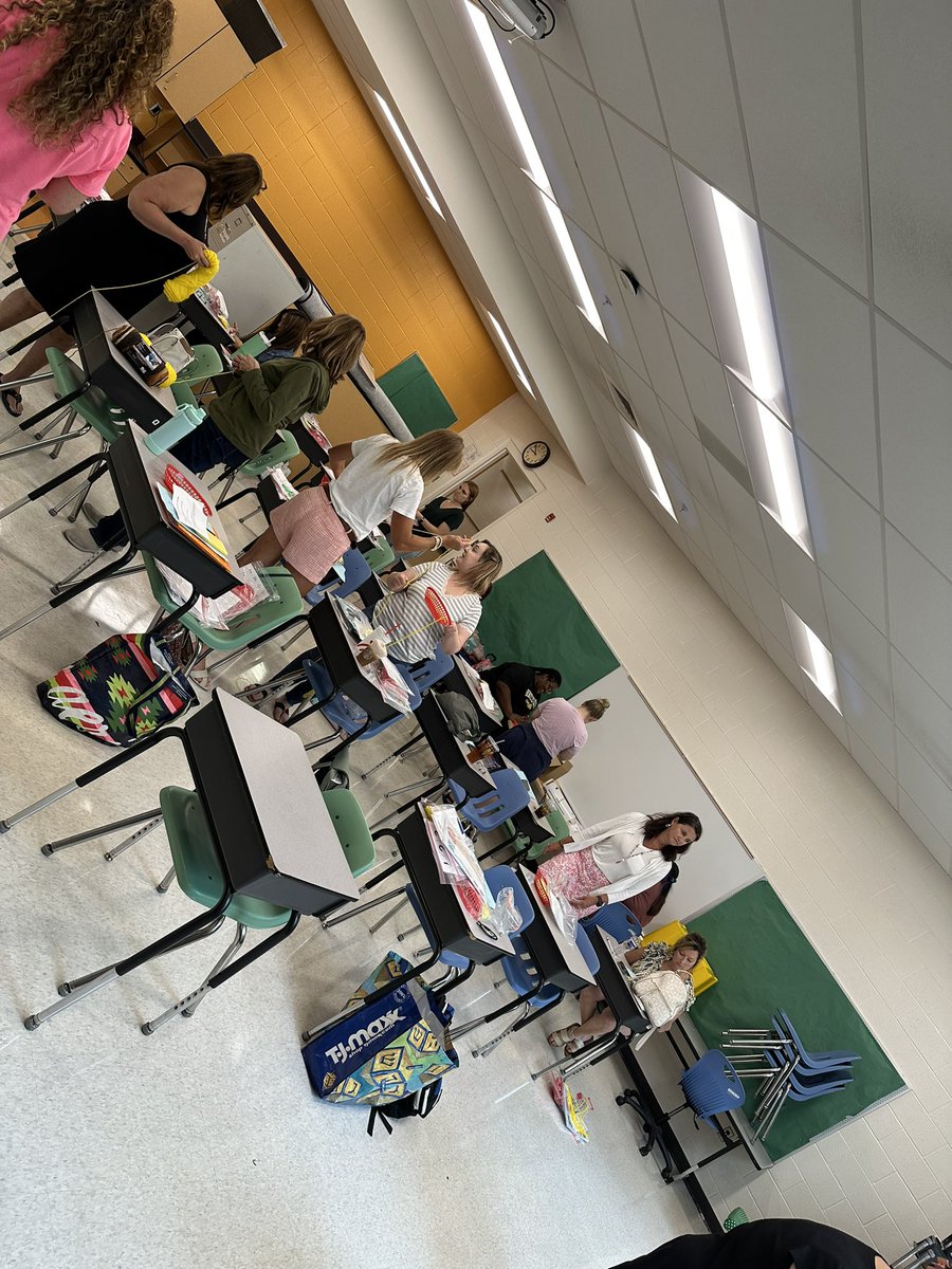 Engaged in playful learning from start to finish. 
#ECSquad
#Raisingthebar
