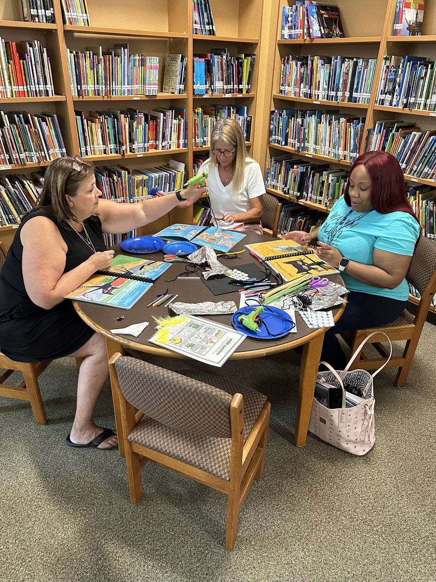 ECSupervisor's tweet photo. Engaged in playful learning from start to finish. 
#ECSquad
#Raisingthebar https://t.co/vRvwq3oItq