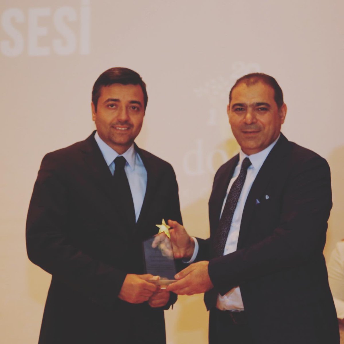 DogaUskudar's tweet photo. Doğa Koleji yönetim kurulu başkanımız sayın Mehmet Can’dan #LGS2023 başarı plaketimizi aldık.  #doğamızdayız 

@nurhansutlass @YelizAyin @kursatkayalak @EdaToktaye8 https://t.co/T6wwVGRj8B