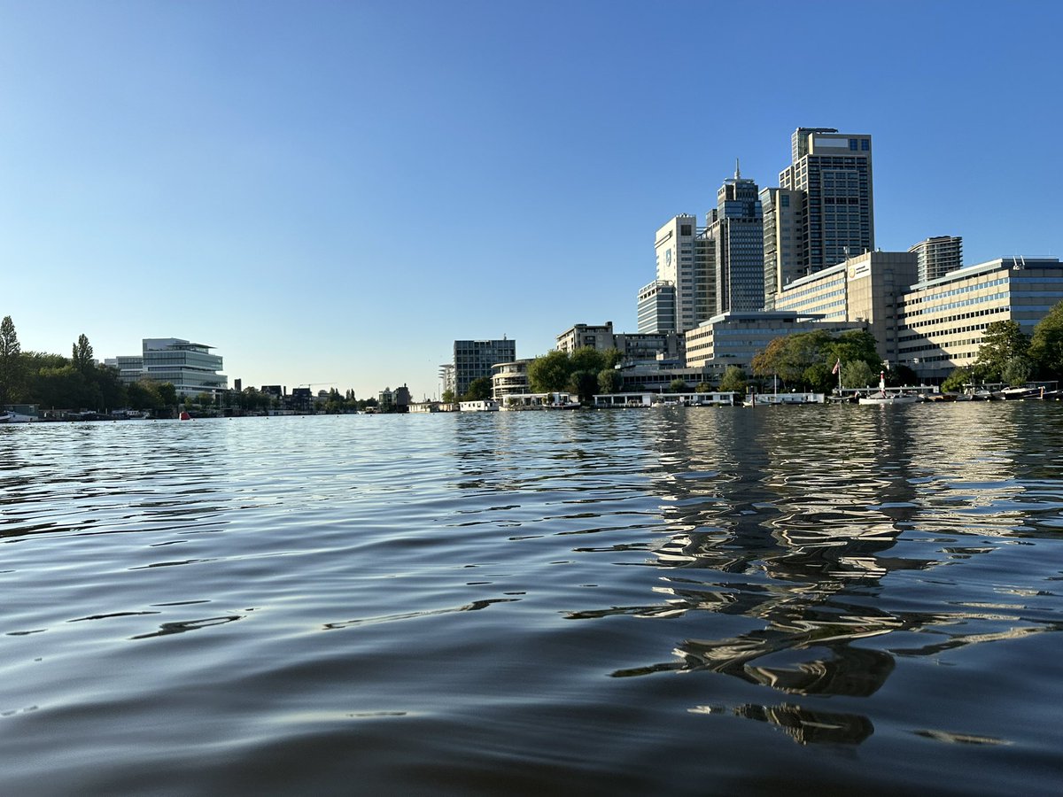 Frodo1977's tweet photo. Another day in the office @Waternet 💙 #SwimmableRivers #ValueWater #WaterCycle #CollectiveAction #BlueMind - countdown #AmsterdamCitySwim (03.09.2023) https://t.co/I9D4B3jgTc https://t.co/uOEwrsRDED