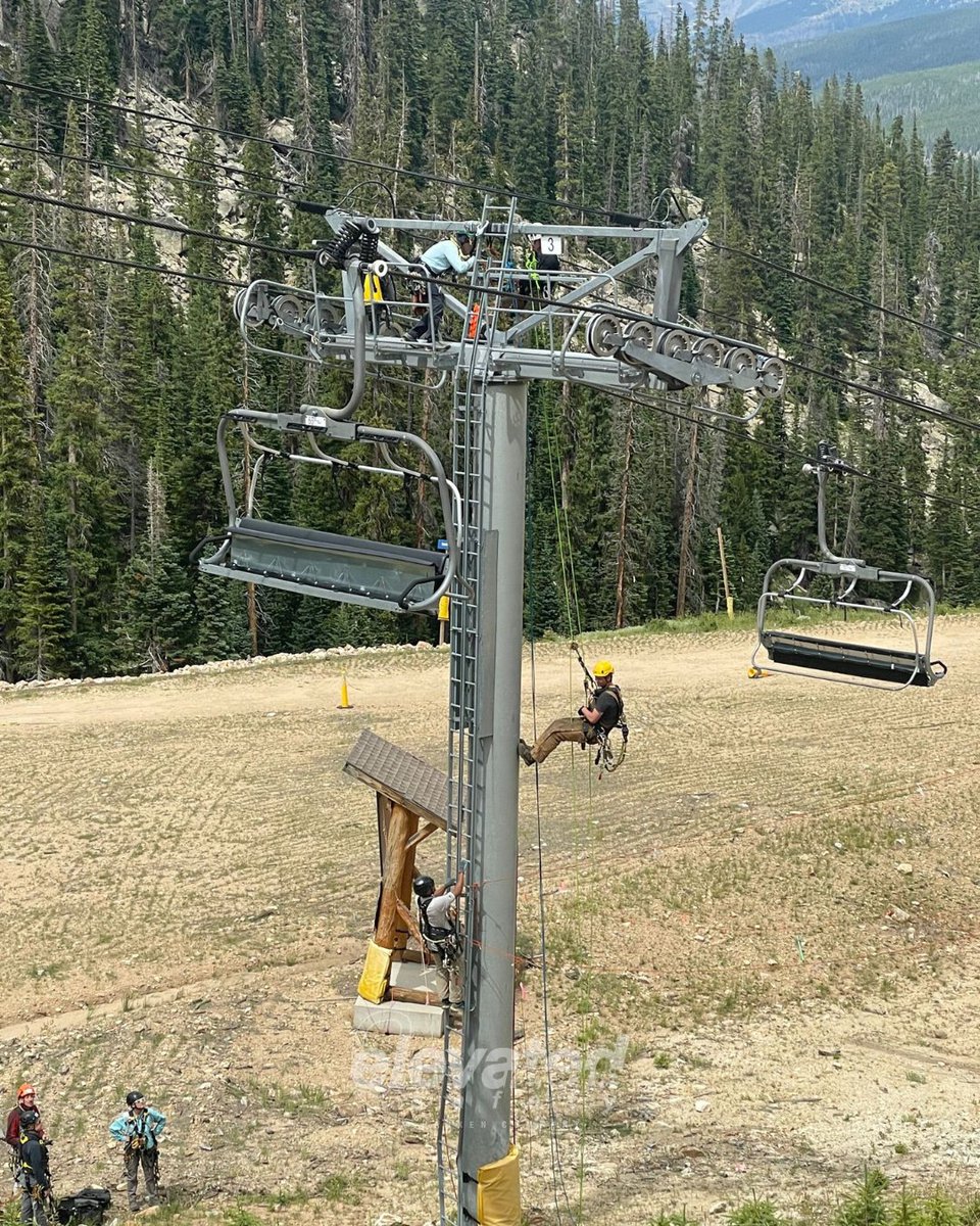 elevatedsafety's tweet photo. Full-day, customized tower training course with the engineers from @SCJAlliance on location at Mary Jane Mountain, at @WinterPark in CO. Helping them get ready for upcoming lift tower inspections.

#towertraining #towerinspection #lifttowers #ropeaccess https://t.co/qiw3M3aeY5