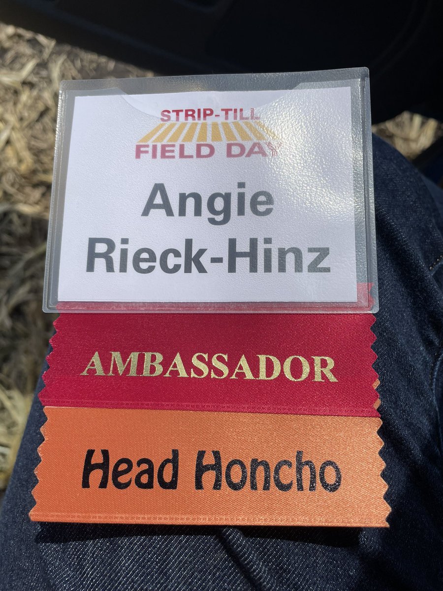 nciacrops's tweet image. And thus concludes the ISU Strip Till Field Day!  We estimate we had 250 people in attendance, representing 5 different states.  #striptill