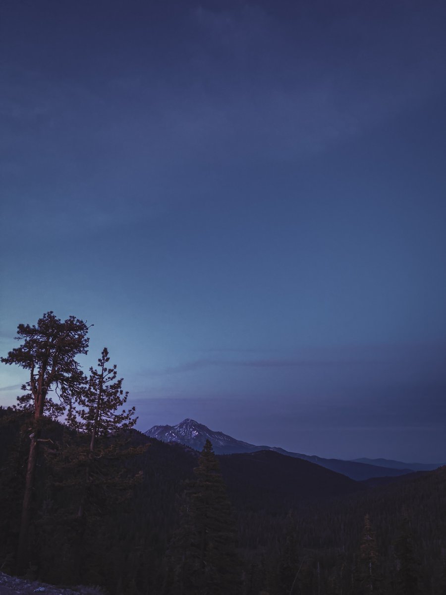 Tried to capture that magical orange to purple transition of a mountain sunset.

iPhone + <a href="/halidecamera/">Halide + Kino aka halideapp.bsky.social</a> ProRAW