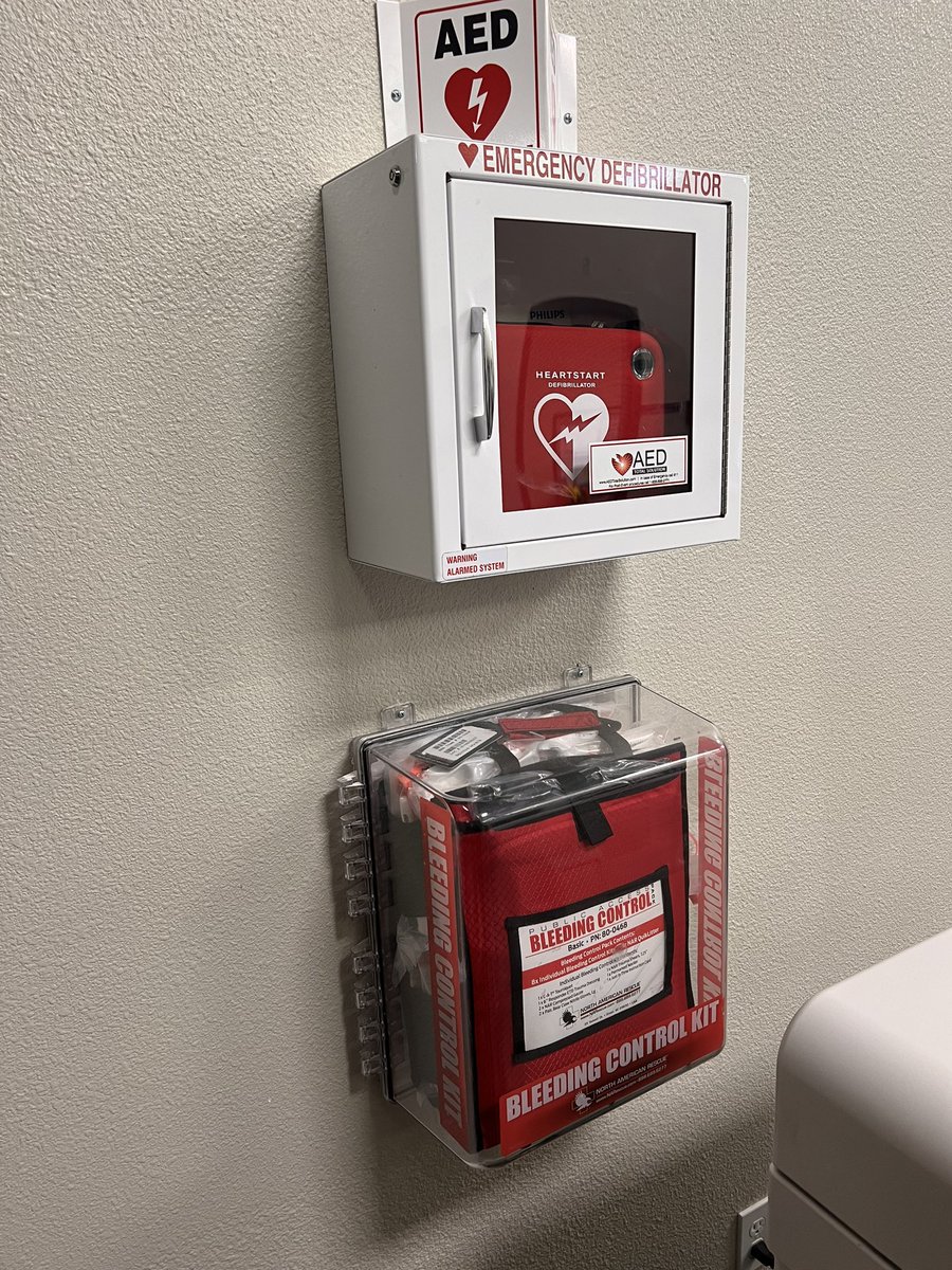 VVUHSDPDChief's tweet photo. Our department manages all things related to student safety in our district. We also equip our @ValVerdeUSD schools with the equipment needed during an emergency to be successful in keeping our students safe! @WeTipinc @NARescue #CPR1 https://t.co/a4pyacxR11
