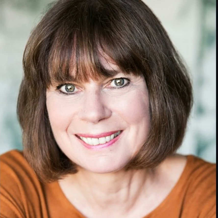 InterActors's tweet photo. 🎭 It's Opening Night tonight for the wonderful @julia_hills playing the role of Fiona Foster in Alan Ayckbourn's, How The Other Half Loves, @MillAtSonning 🌟
Break a leg!
The play runs until 23rd September.
#howtheotherhalfloves #alanayckbourn https://t.co/2szw8sHFwH