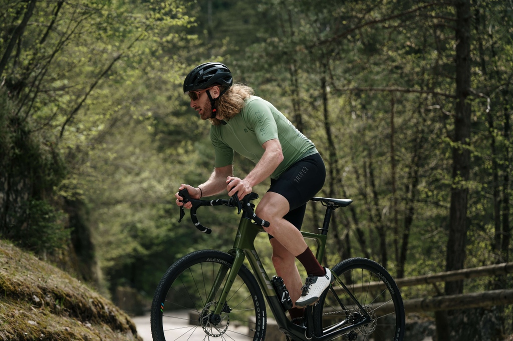 triple2de's tweet image. Ich glaub es ist noch steiler, als es aussieht. 🥵

📸 andreas_jacob

#ridetriple2 #cycling #steepclimb #roadcycling #bicycle #instacycling #cyclinglife #cyclingapparel #bikelife #onegear #instabike #cyclingshots #cyclist #fromwhereiride #roadbike