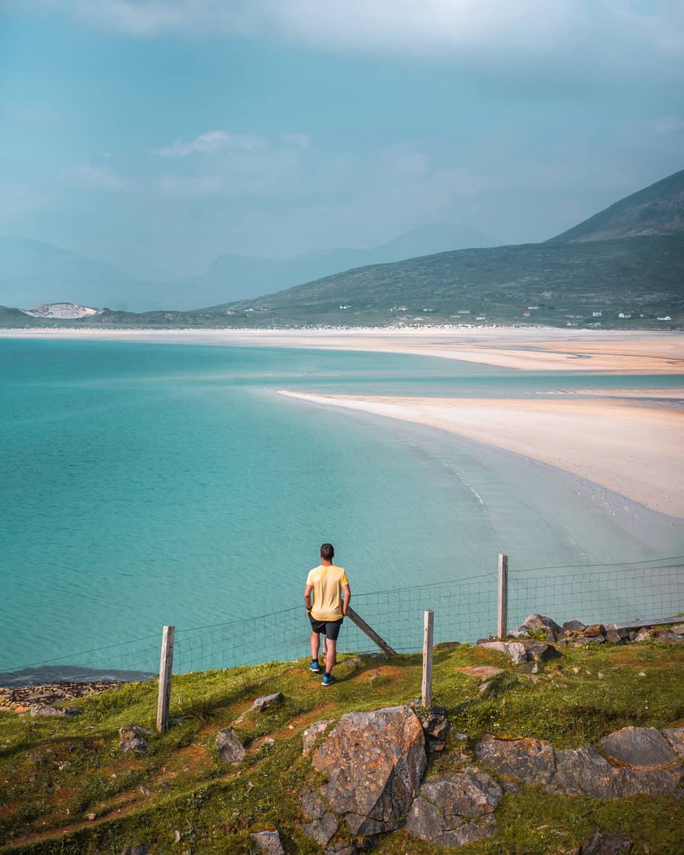 🏴󠁧󠁢󠁳󠁣󠁴󠁿🏝️ Immerse yourself in the untamed allure of these breathtaking isles, where rugged landscapes meet sweeping coastlines and turquoise waters kiss the shores 🌊🐚 

📍 OuterHebrides 
📸 <a href="/miriams_pics/">Miriam</a>#OuterHebrides #Scotland #IslandEscape #lovegreatbritain #visitbritain