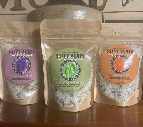 The trio is back! We have been busy harvesting our salt for our foot and bath soaks! Choose from our OG blends: Lavender/ Chamomile, Rosemary/Eucalyptus or Orange Peppermint! It is summer time! Get those feet soaked and get your flip flops on📷#wesellseasaltdownbytheseashore