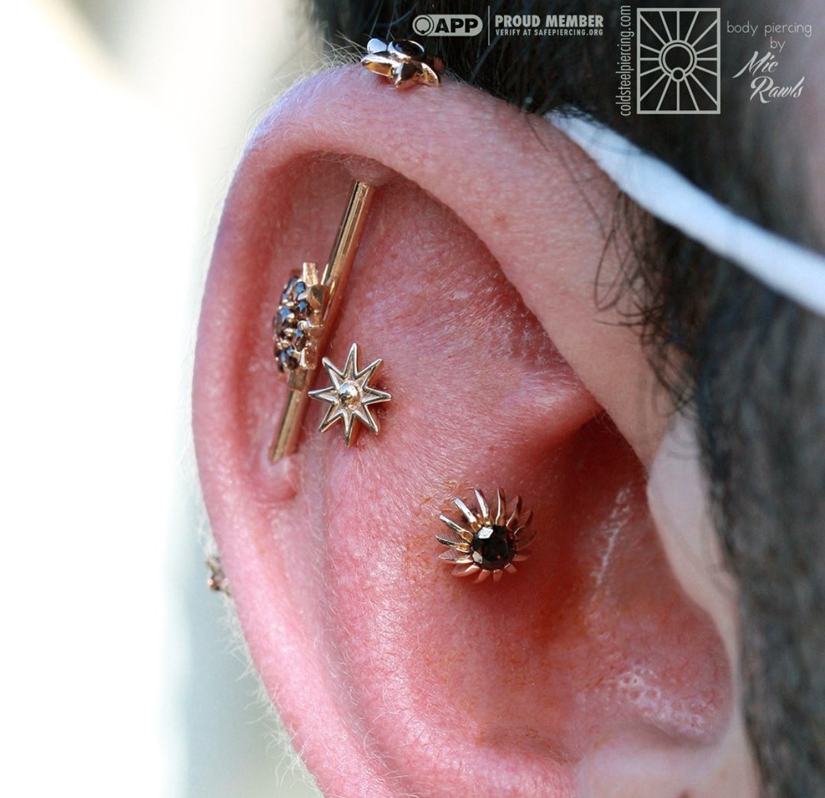 Shine bright in our Nova & Flora Ends! Head to your favorite local studio to get your hands on our luxurious solid 18k gold designs for a look that'll turn heads.

#anatometal #jewelry #gold #18k #piercing #bodypiercing #safepiercing #madeinsantacruz