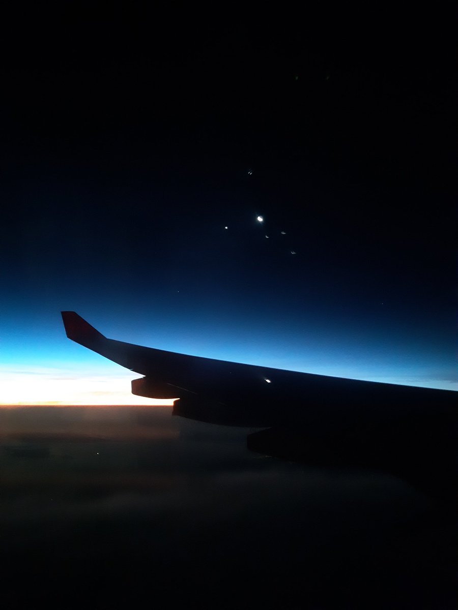 anggraria7's tweet photo. @indoflyer 🌞💙 https://t.co/kmfat5HEEK