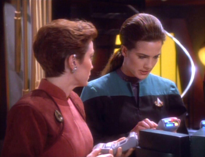daily jadzia (@dailyjadzia) on Twitter photo 