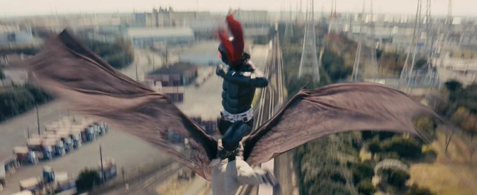 I'm still so enamoured by the gorey kicks of shin kamen rider. THE IMPACT OF IT MADE HIM LEAVE A HOLE IN THE DUDES BACK IT FUCKING RULES