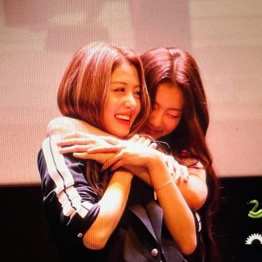 kgrmpics's tweet photo. ´͈ ᵕ `͈ #GARAM #김가람 #SERENES ₊˚⊹ https://t.co/Dr8afITlXQ