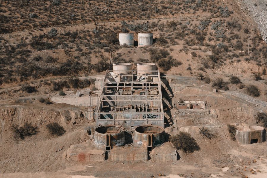 QuePasaCL's tweet photo. La Africana: la desconocida mina de cobre abandonada en Pudahuel hace 45 años https://t.co/UGXDtn7UxX https://t.co/MBWllcBcRG