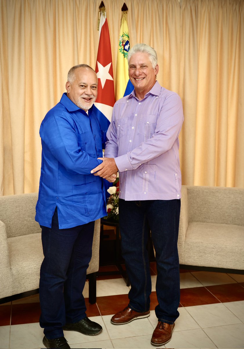 Miguel Díaz-Canel Bermúdez (@diazcanelb) on Twitter photo Abrazar a un hermano en casa, la mayor alegría. Lo confirmamos en encuentro con <a href="/dcabellor/">Diosdado Cabello R</a>. Ya se verá qué especulan los adversarios. Nosotros sólo reiteramos que "quien se mete con #Venezuela se mete con #Cuba y viceversa". 🇻🇪 🇨🇺 Abrazar a un hermano en casa, la mayor alegría. Lo confirmamos en encuentro con <a href="/dcabellor/">Diosdado Cabello R</a>. Ya se verá qué especulan los adversarios. Nosotros sólo reiteramos que "quien se mete con #Venezuela se mete con #Cuba y viceversa". 🇻🇪 🇨🇺