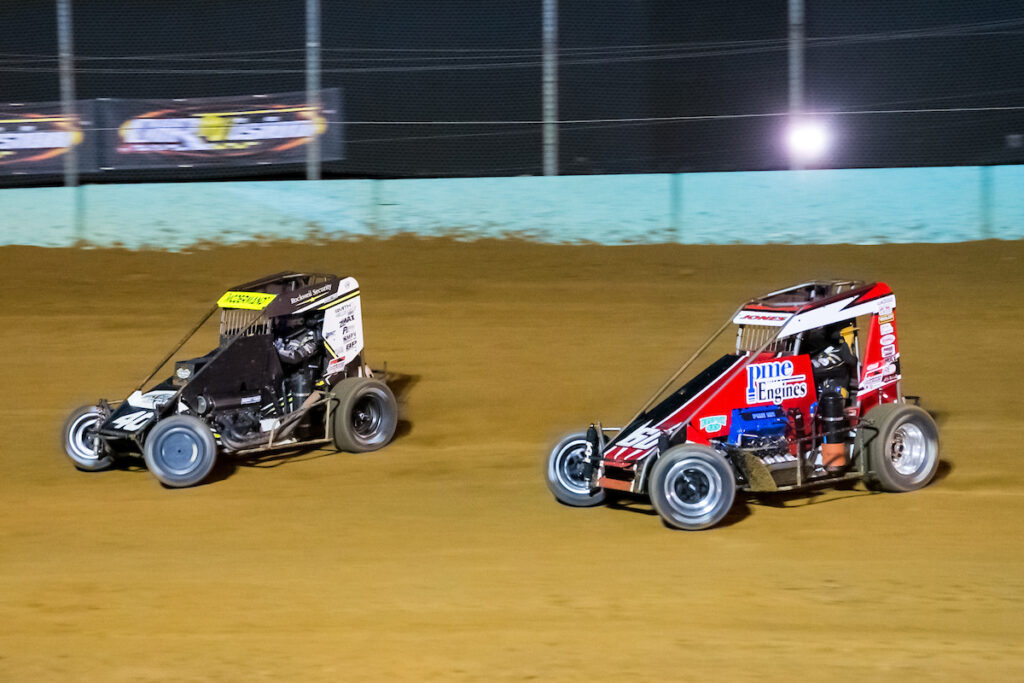 RacingProMedia's tweet photo. Chase McDermand Doubles-Up in Appalachian Midget Week with Action Track Win
#ChaseMcDermand #TaylorReimer #KyleJones #XtremeOutlawMidgets #Racing #Winner #Dirt #Pennsylvania #AppalachianMidgetWeek #Double #ActionTrackUSA
https://t.co/E8m4tVMwWT https://t.co/lZwtTJuCXQ