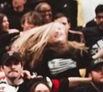 __adison__'s tweet photo. can't hide my raider pride 🤡👆 https://t.co/kRu5xKtJAN