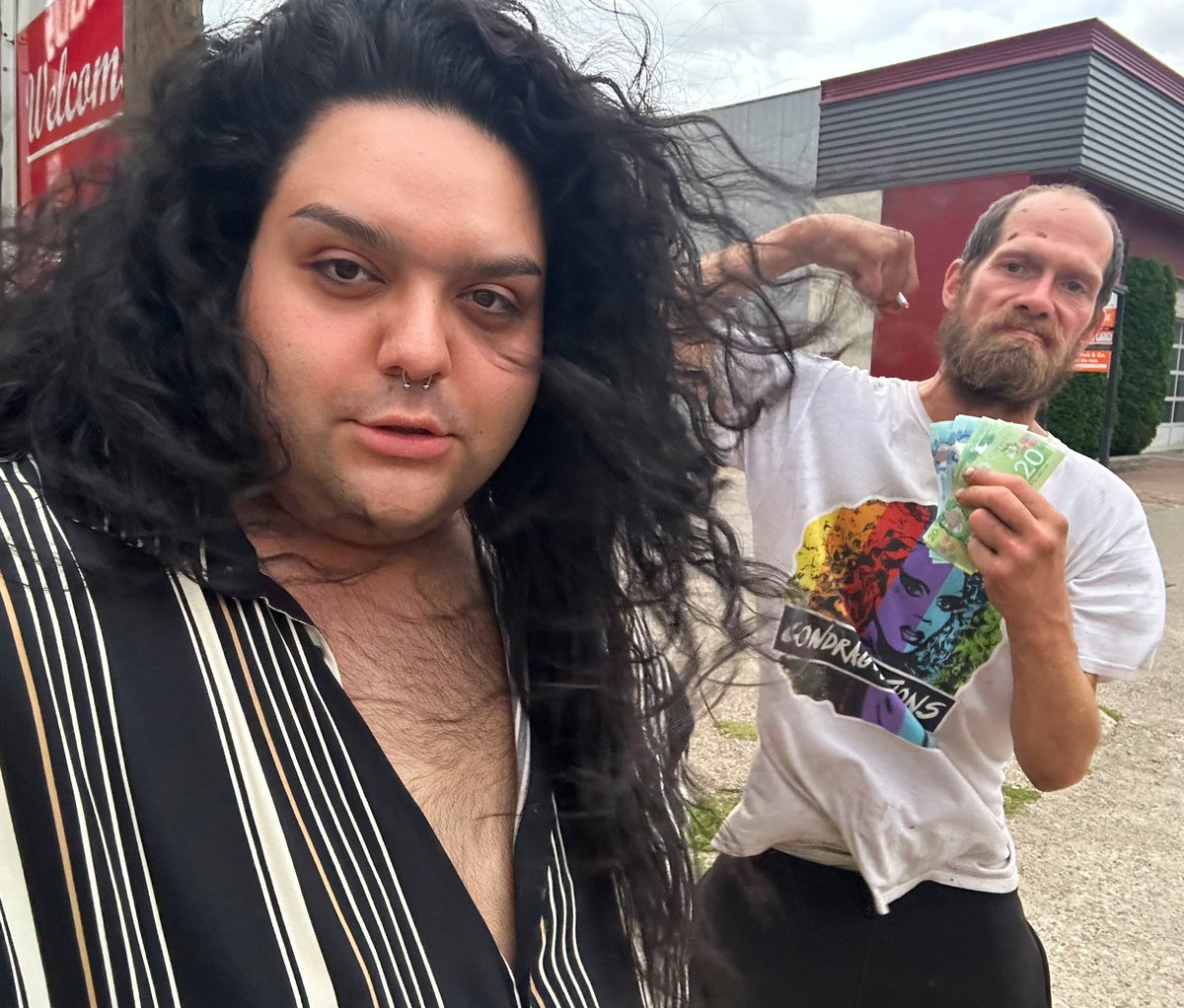 MistressIBrooks's tweet photo. I was having dinner in Canada and this man was cutting UP outside. Then as he’s walking away I noticed he was wearing a fucking Rupaul shirt and it SENT MEEEE 😭 I literally chased him down the street and gave him all my money for a picture (he thought I wanted to buy the shirt) https://t.co/vR4pXr53uu