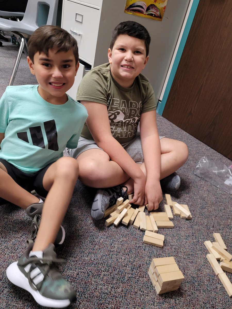 Laura Bull tweet media