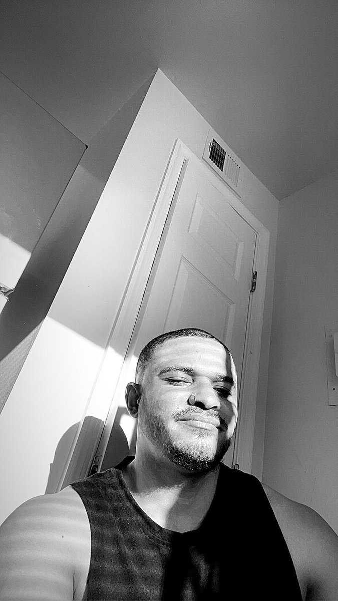 Its been a while we had a Black and White Thread.. 😏