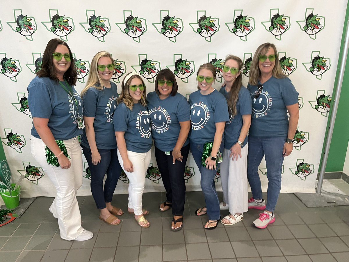 Roll call… let’s go JES! #JESfamily #Smile