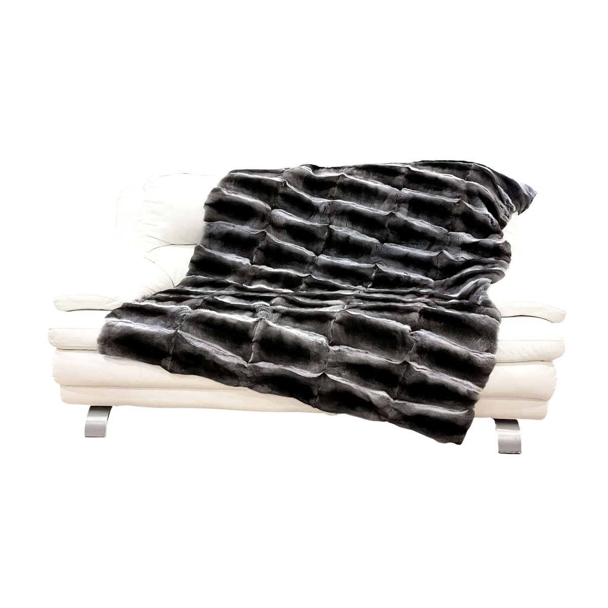 FurForYou's tweet image. The chinchilla fur blanket is made from the finest and softest fur possible and is meticulously handcrafted to perfection. Whether you choose to adorn your bed with this statement piece or simply curl up on the sofa after a long day.