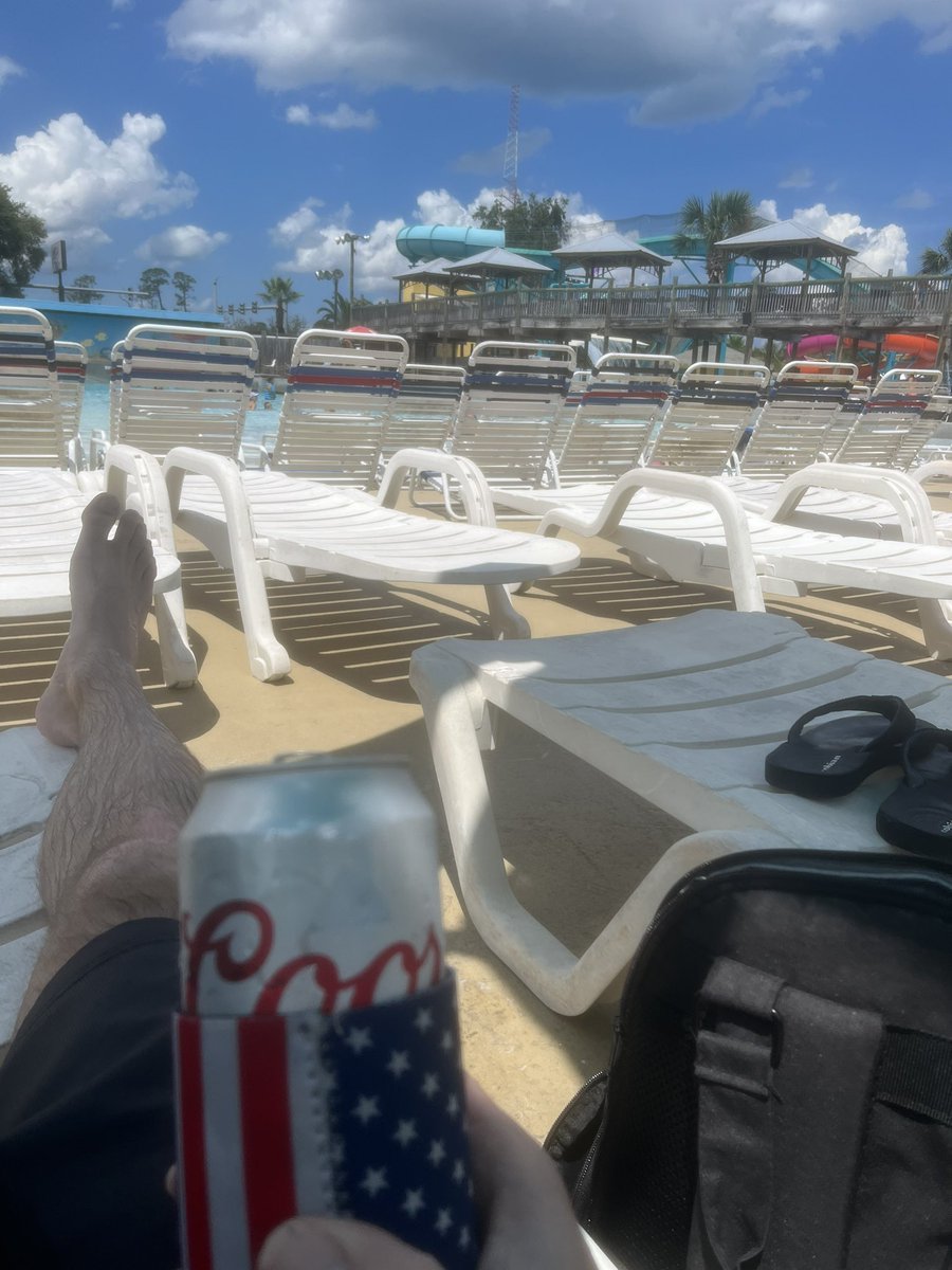 josephpall's tweet photo. @BarstoolBigCat drinking these silver bullets at the water park on a Thursday @CoorsLight @PardonMyTake https://t.co/S7ui8tIZZn