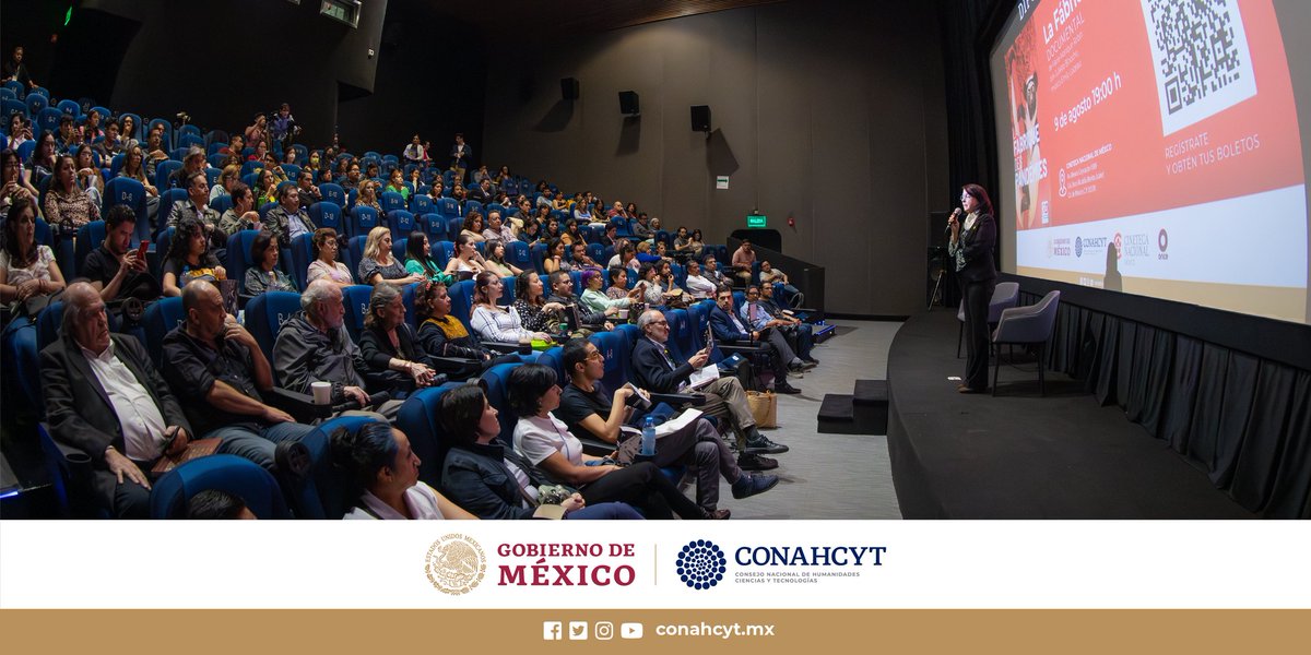 ElenaBuylla's tweet photo. “Todo está interconectado”. Es una frase simple y a la vez el eje conductor de este urgente documental llamado “La Fábrica de Pandemias” de la cineasta francesa Monique Robin, que tuvimos la oportunidad de presentar el día de ayer en la @CinetecaMexico.
🧵➡️1/10 https://t.co/0NWpYgyuIc