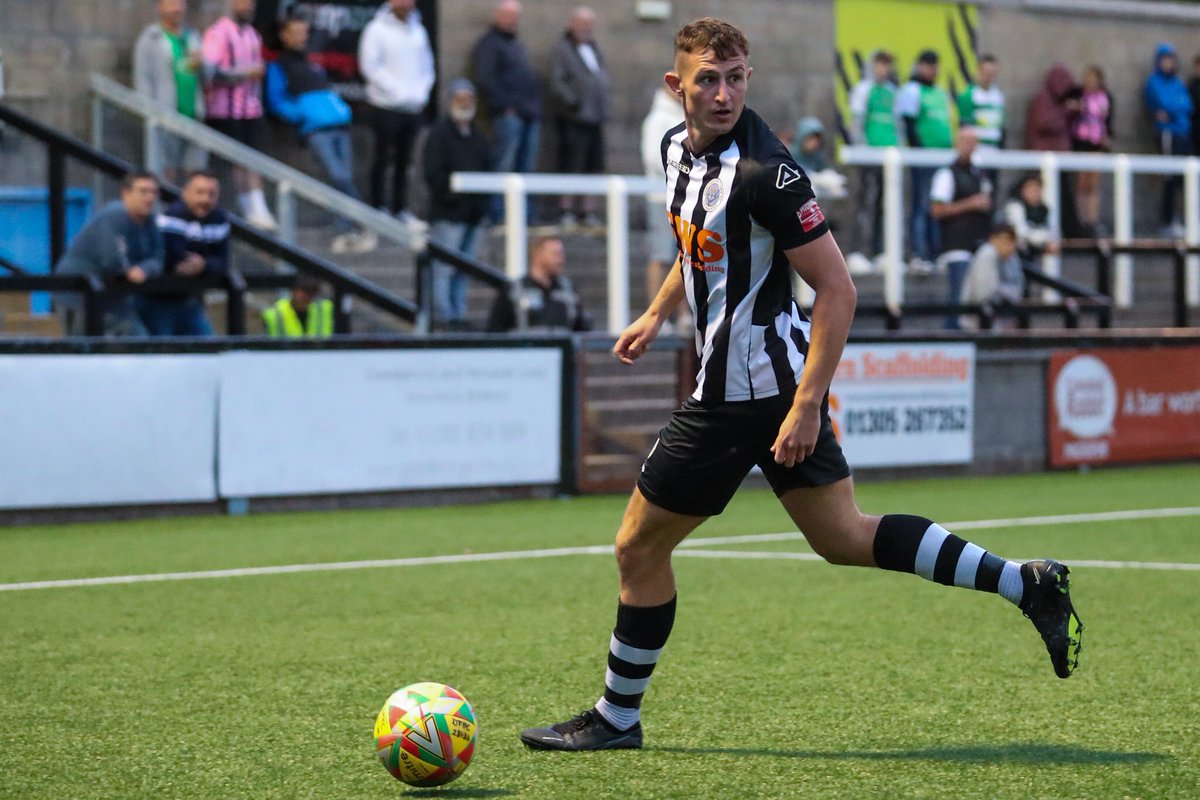 Dorchester Town FC (@dorchtownfc) on Twitter photo β½ | π£πππ¬ππ₯ π¦π£π’π‘π¦π’π₯π¦πππ£
A big thank you to Luke Richards for sponsoring summer signing Jack Wright for the new 23/24 season π
If youβd like to sponsor a player find out more info β¬οΈ
π dorchestertownfc.co.uk/sponsorship
#WeAreDorch β«οΈβͺοΈ β½ | π£πππ¬ππ₯ π¦π£π’π‘π¦π’π₯π¦πππ£
A big thank you to Luke Richards for sponsoring summer signing Jack Wright for the new 23/24 season π
If youβd like to sponsor a player find out more info β¬οΈ
π dorchestertownfc.co.uk/sponsorship
#WeAreDorch β«οΈβͺοΈ