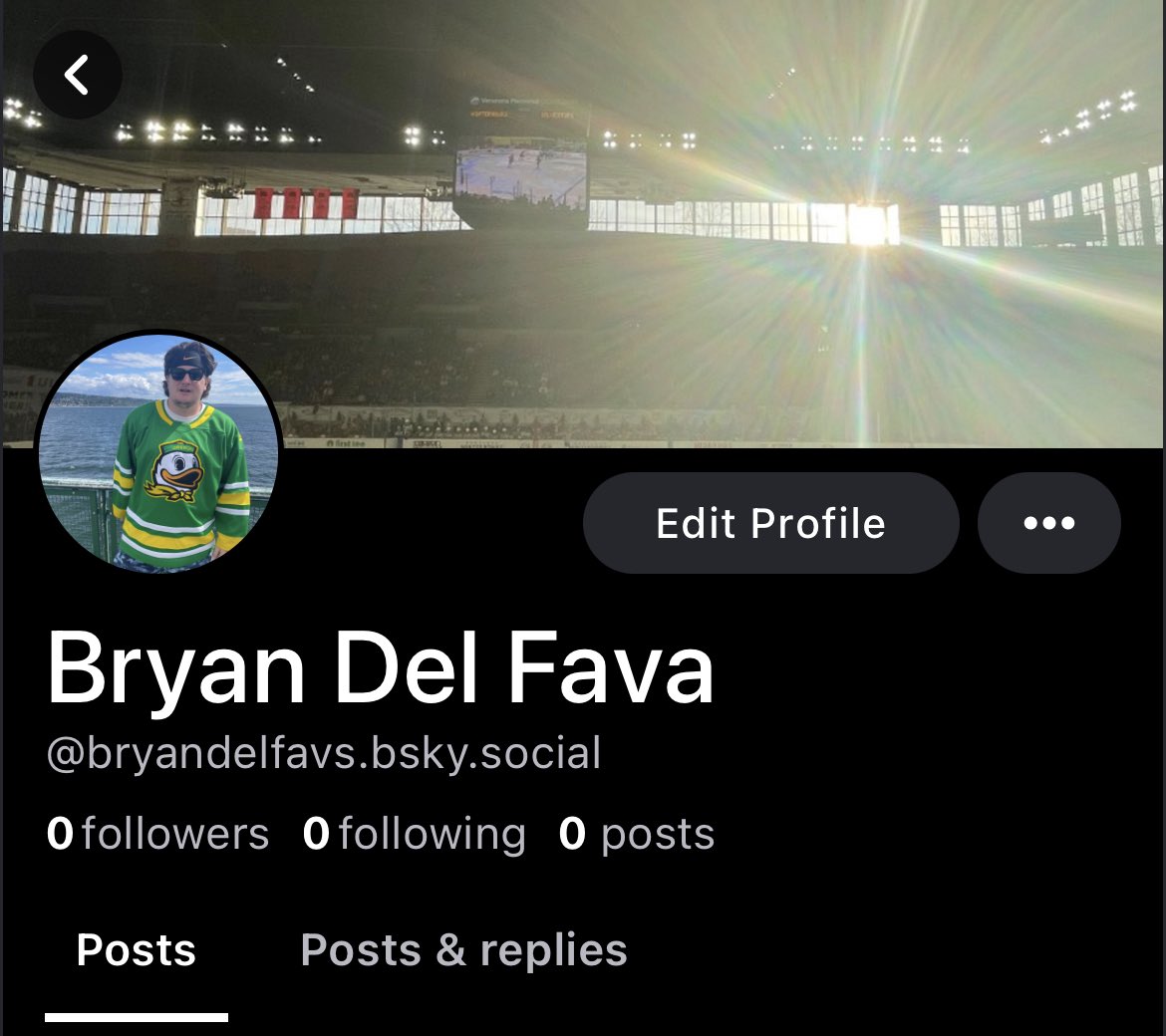 bryandf @ 💙🌅 tweet media