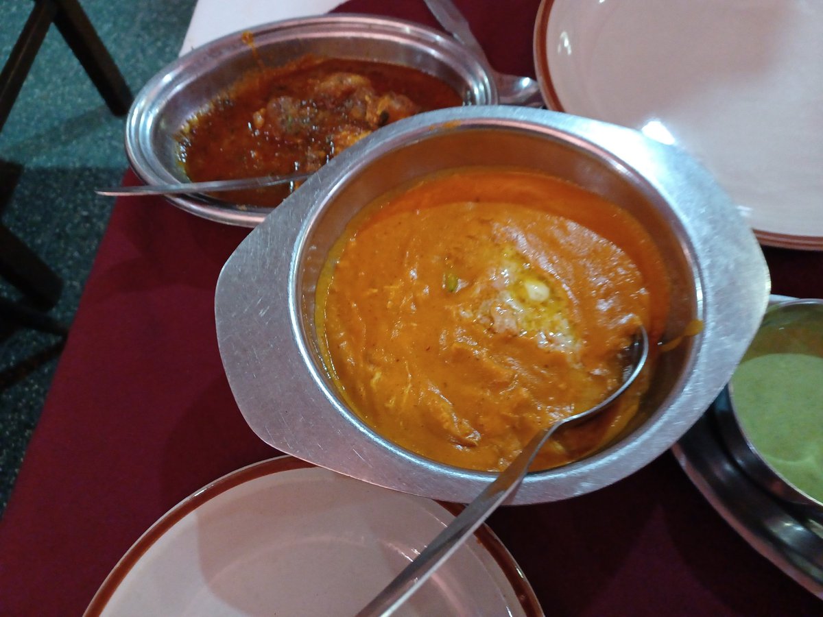 dhavalkulkarni's tweet photo. Moti Mahal Restaurant in Daryaganj, Old Dilli, where the butter chicken is said to have been born. It does live up to its reputation... Thanks Anish Chandy 
#Food #FoodTwitter #Delhi #OldDelhi #Dilli6 https://t.co/sTYIN2sLBB