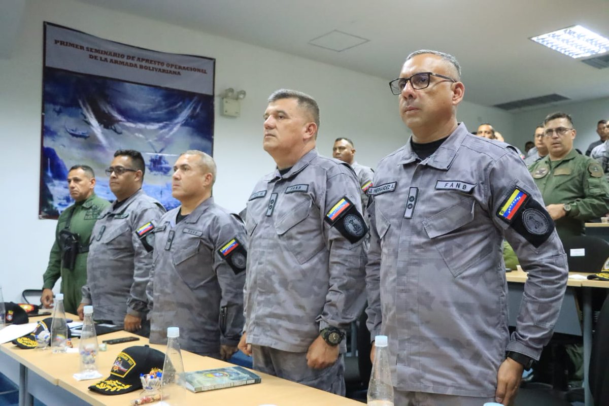 📌#Importante || Desde el <a href="/AB_CONASOP/">AB CONASOP</a> el ALM Neil Villamizar Sánchez, Cmdte Gral de la Armada, presidió Reunión Estratégica inherentes a la Demostración Aeronaval en el marco de la celebración del Bicentenario de la Batalla Naval del Lago de Maracaibo y Día de la <a href="/ArmadaFANBVzla/">Armada_ve</a>