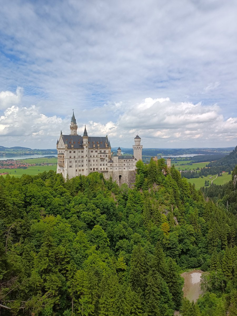 stefanodeiuliis's tweet photo. #Neuschwanstein #summerholidays https://t.co/svDQr6HRA7