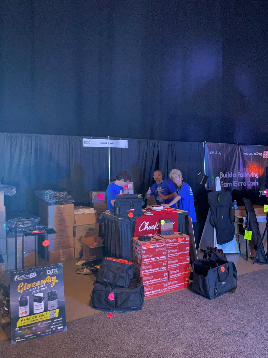 skmacdaddy's tweet photo. Sights from @DJXShowofficial 2023!
@DASAudioUSA
@CHAUVETDJ
@GatorCases
@ChuckLevins
@idjnow
#DJlife #DJEXPO2023 #dj #djs #mobiledj #djxshow #djx23 #djx2023 #callingalldjs #dasaudio #chauvetdj #gatorcases #IDJNOW #chucklevinswashingtonmusic https://t.co/V6W5WRPt2X