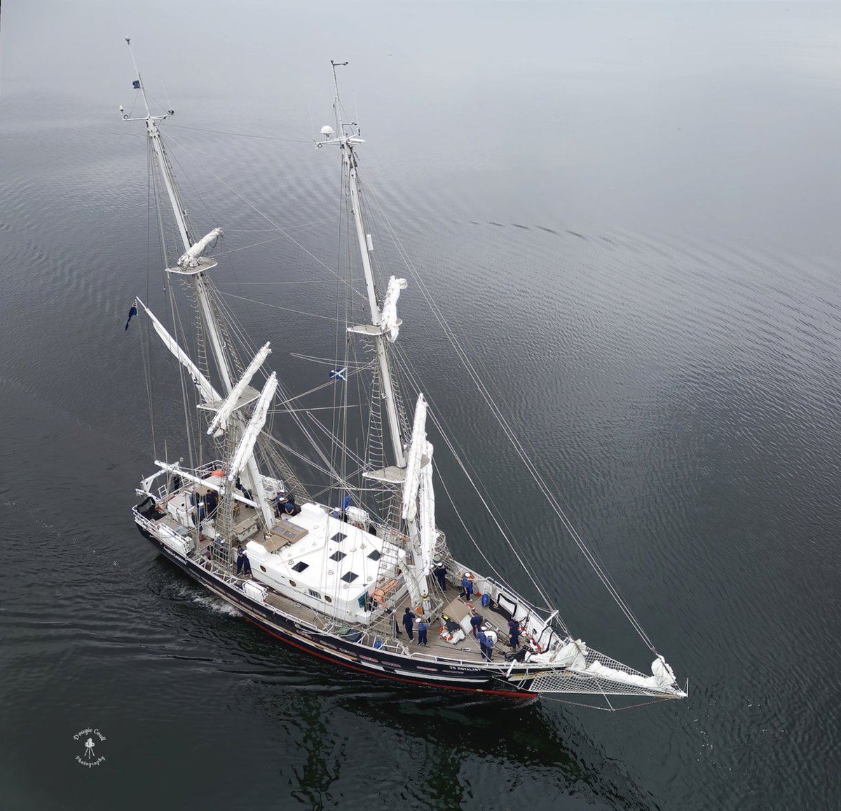 DougieCoullPix's tweet photo. TS Royalist tall ship sea cadet training vessel arriving at Greenock.

#tallship #shipsinpics #seacadets #TSRoyalist #greenock #inverclyde  #sailingship https://t.co/ksINpVToKt