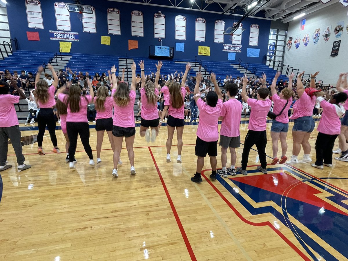 LCHS Link Crew was bubbling and jumping with excitement to welcome our awesome Class of 2027!  💙🦅💙 #EaglePride
