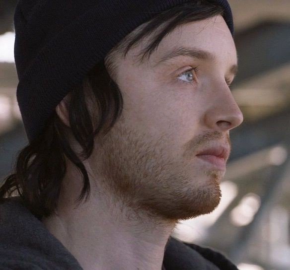 wordGallavich's tweet photo. Deve ser difícil para o Mickey carregar o peso de ser o melhor personagem de Shameless, o bichinho deve sofrer muito https://t.co/UtABpkzFqk