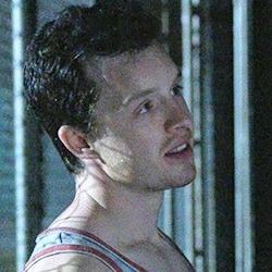 wordGallavich's tweet photo. Deve ser difícil para o Mickey carregar o peso de ser o melhor personagem de Shameless, o bichinho deve sofrer muito https://t.co/UtABpkzFqk