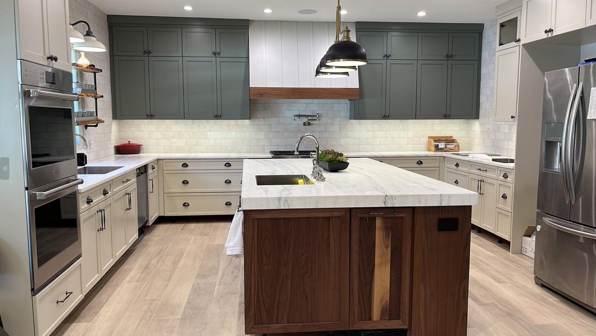 Two toned kitchens provide more visual interest and create an elegant yet relaxing look. Email info@mastercraftindustries.com for a dealer near you