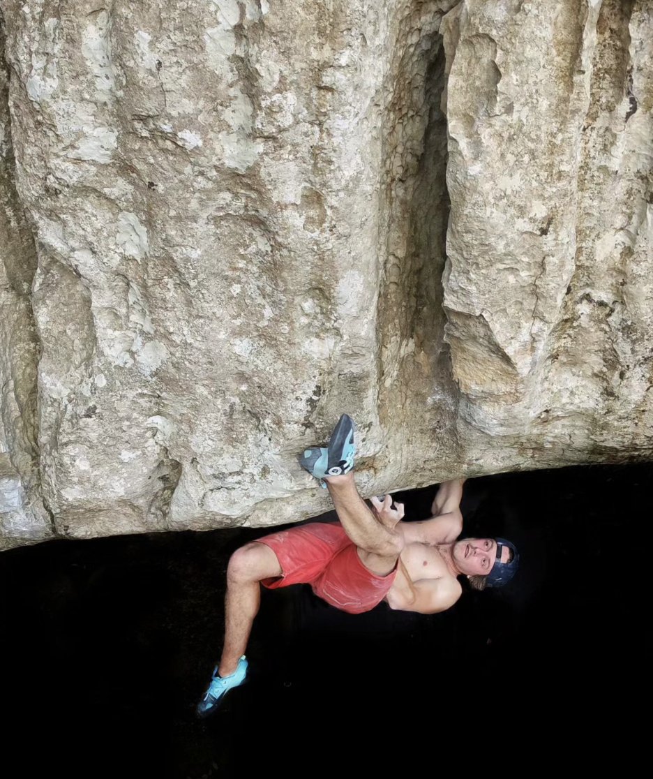 gearcoop's tweet photo. Island bouldering? Yes please. 
🧗 Pupa i Tape 8A+ in Mallorca 

#repost #climbing #bouldering #Mallorca #islandtime #climber #escalada #GearCoop #ThriveOutside https://t.co/BHI6UvpWqq