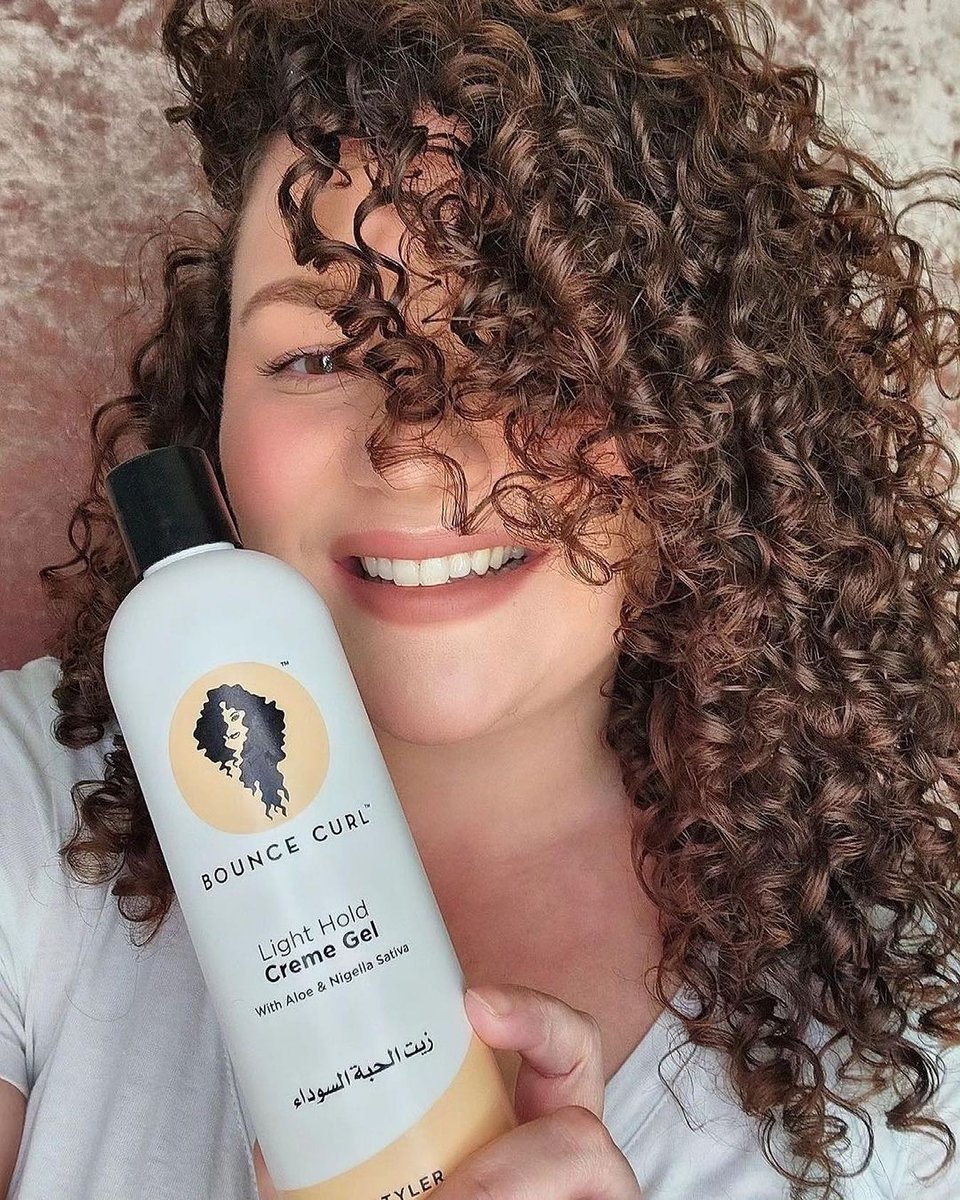 BounceCurl's tweet image. I love using the Light Hold Creme Gel along with the Alcohol Free Hairspray! The gel leaves my hair feeling weightless, yet locks in my curl shape, and the hairspray helps to make it last even longer!

#bouncecurl #curlyhairproducts #curlyhairroutine #gel