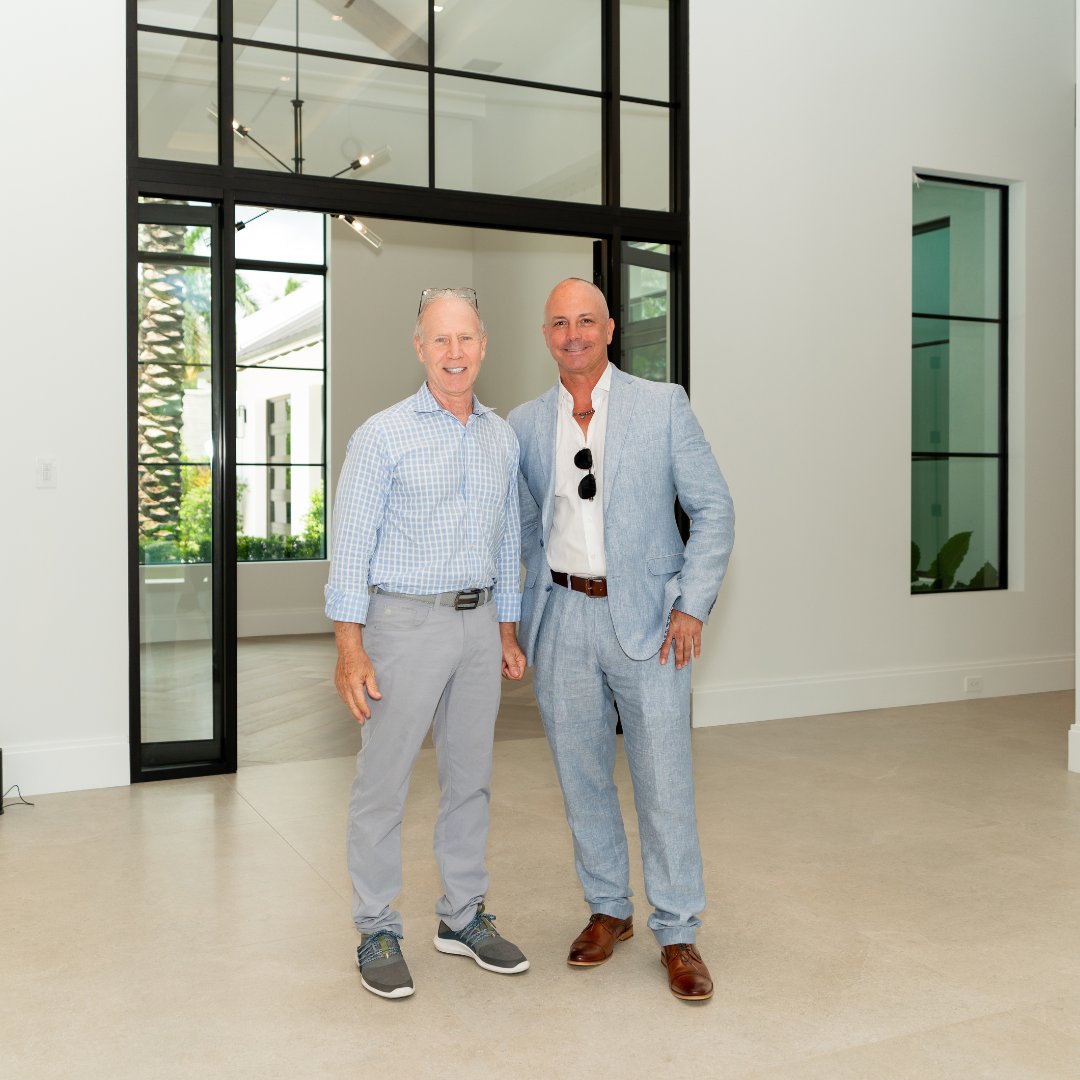 BellaHomes3's tweet photo. Getting together with likeminded people and doing what we do best...selling beautiful homes!

#bellahomes #luxuryhomes #floridarealestate https://t.co/zN8xKapTYD
