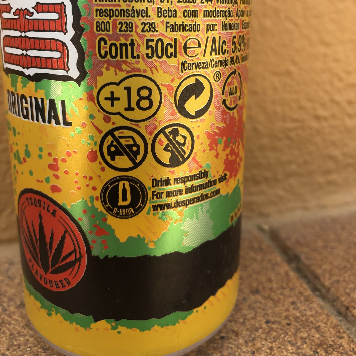 Jvdbeemt's tweet photo. Pictogrammen zijn soms zo ontzettend handig hè!
- Je moet er meer dan 18 drinken
- als je wil drinken moet je het blikje kantelen
- het is niet bruikbaar als brandstof voor de auto
- zwangere vrouwen moeten het niet staand drinken
- het mag in de glasbak https://t.co/1bYs8j2ceD