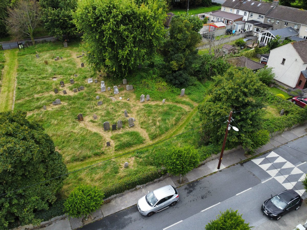 If you're about #Clonmel on Saturday come and visit St Stephen's #graveyard for a #HeritageWeek2023 event with @clonmeltidytown to explore the sites hidden history! I'll be there to point of some of the interesting memorials. Starts at 11am