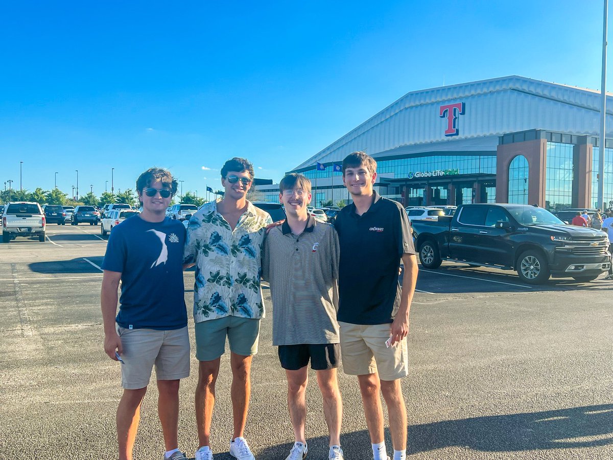 UC ΒΘΠ tweet media